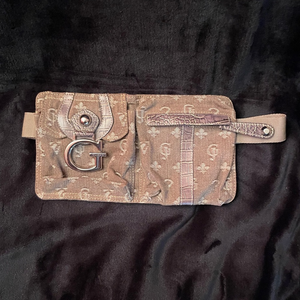 Y2K Vintage GUESS Ella Mini Belt Bag Denim Beige/ Grey with Silver Hardware.